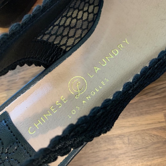 Chinese Laundry "Mango" Pointed Toe Slingback - Picture 6 of 9